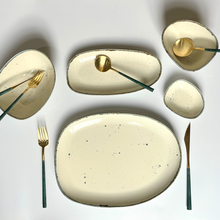 Load image into Gallery viewer, Costaverde - Dining set 5 pieces (3 colors)